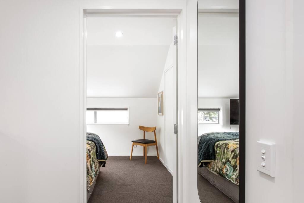 Appartement Convenient Urban Townhouse 2 Carparks Available à Christchurch Extérieur photo